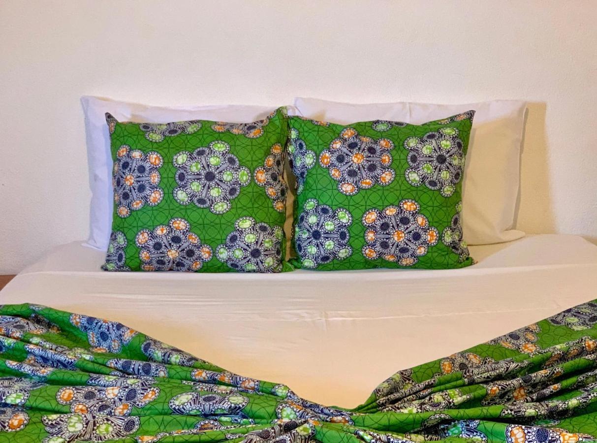 Sao Pedro Guesthouse 상투메 외부 사진
